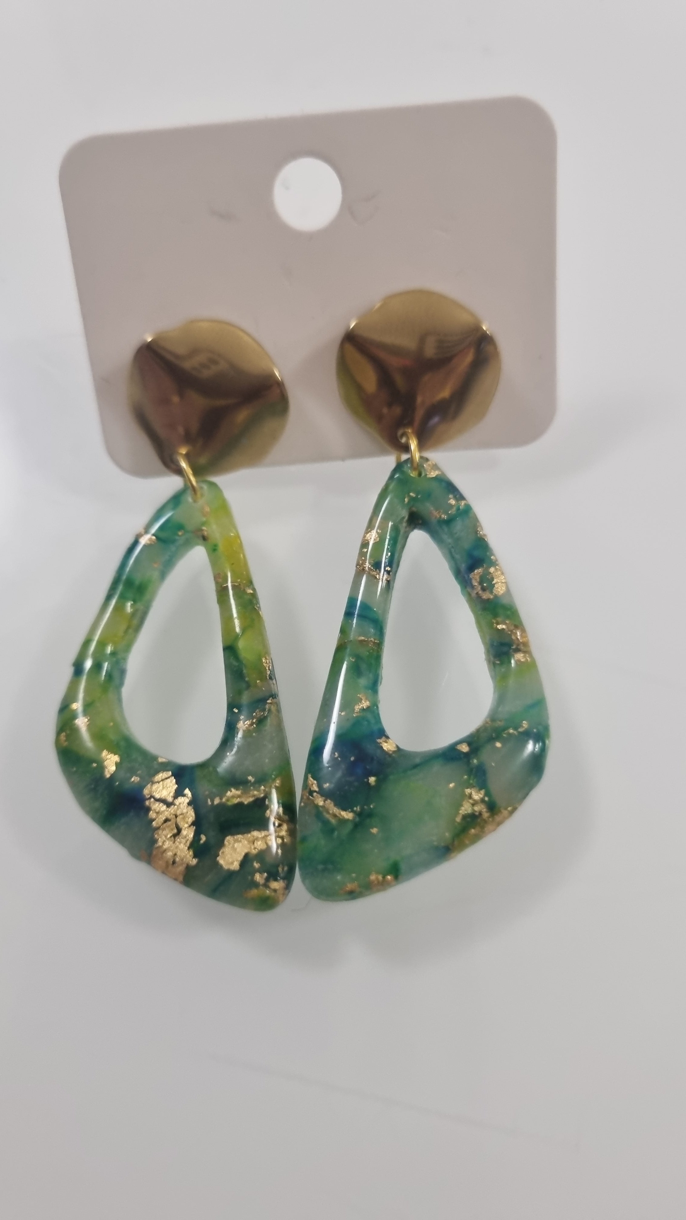 Orecchini Pendenti "Emerald Marble" – Design Geometrico con Foglia Oro