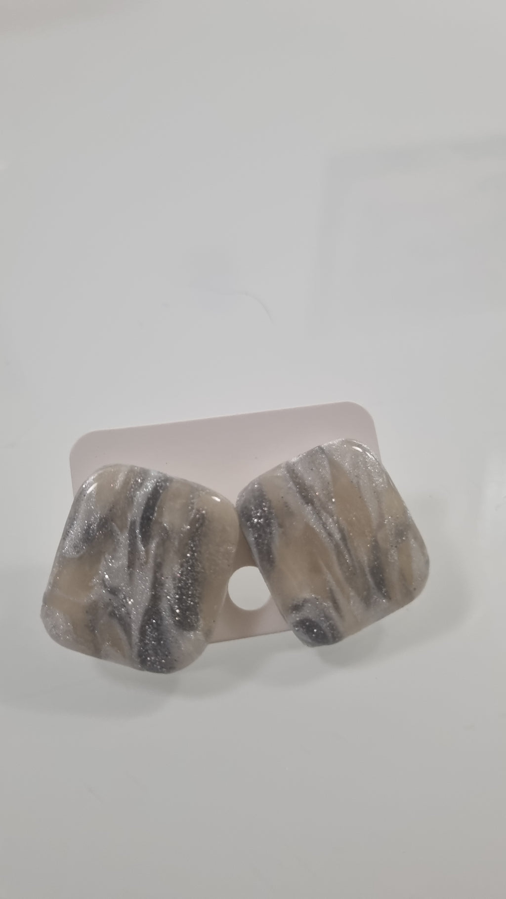 Orecchini a Lobo "Silver Quartz" – Quadrati in Pasta Polimerica Effetto Marmo