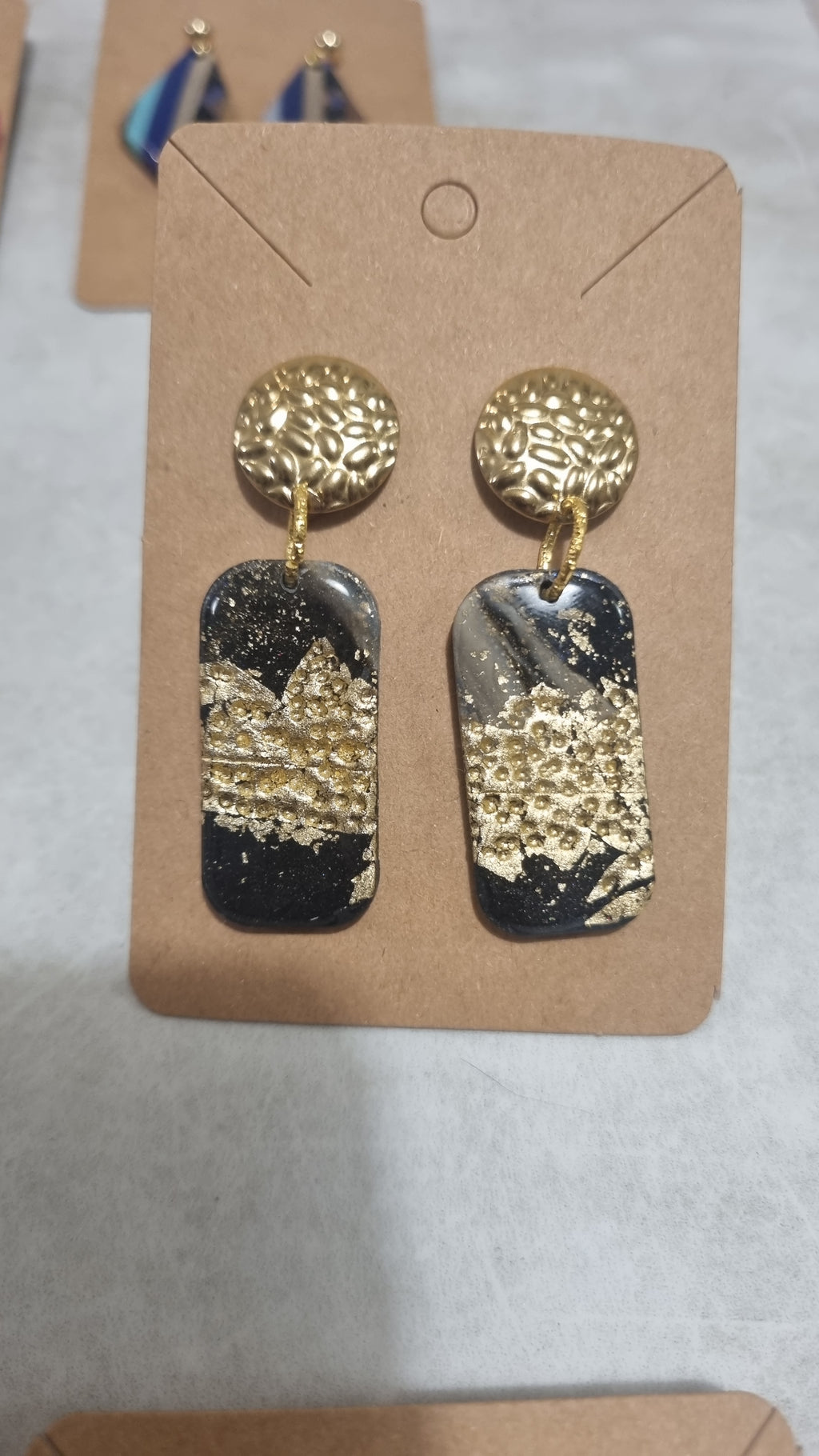 Orecchini "Midnight Gold" – Rettangoli in Pasta Polimerica e Resina Glossy